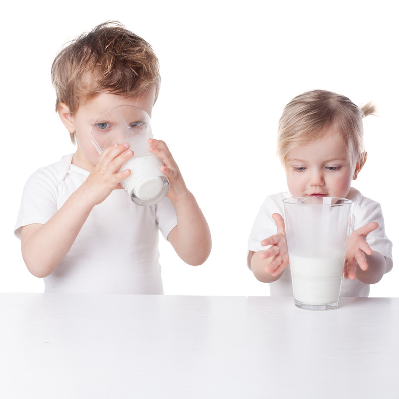 فوائد الحليب للاطفال