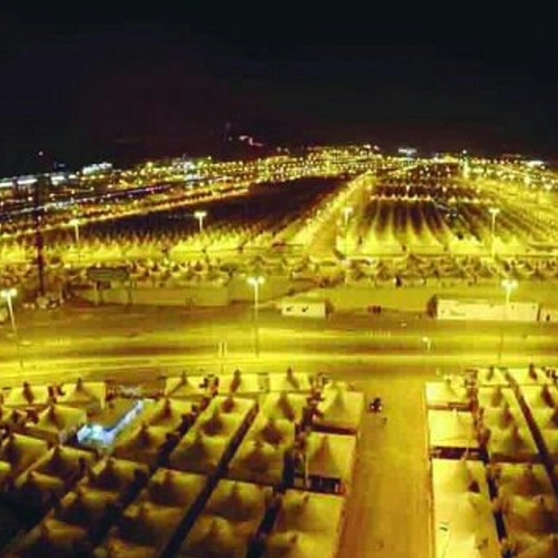 فوانيس مضيئة بمكة