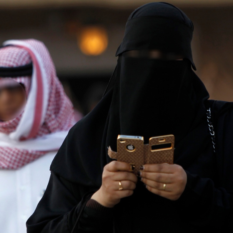  في كل مكان الهاتف الذكي هو الرفيق