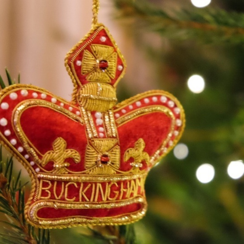 منازل العائلة المالكة البريطانية تتزين بمناسبة نهاية العام