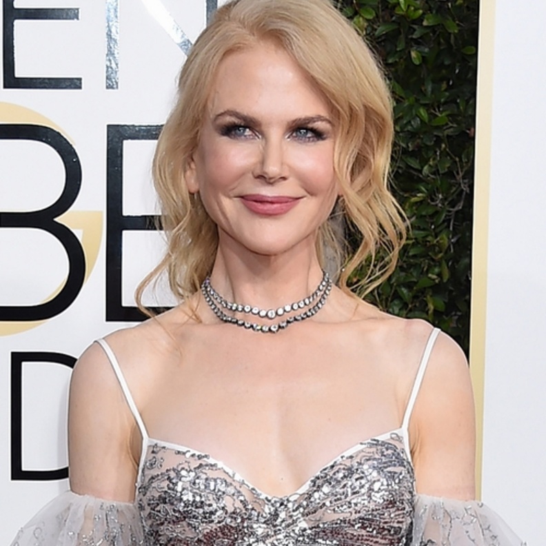 قلادة نيكول كيدمان Nicole Kidman في  حفل الغولدن غلوب من دار Fred Leighton  فريد ليغتون