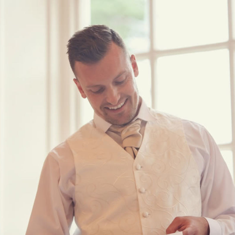 قم بضبط جهاز المنبه