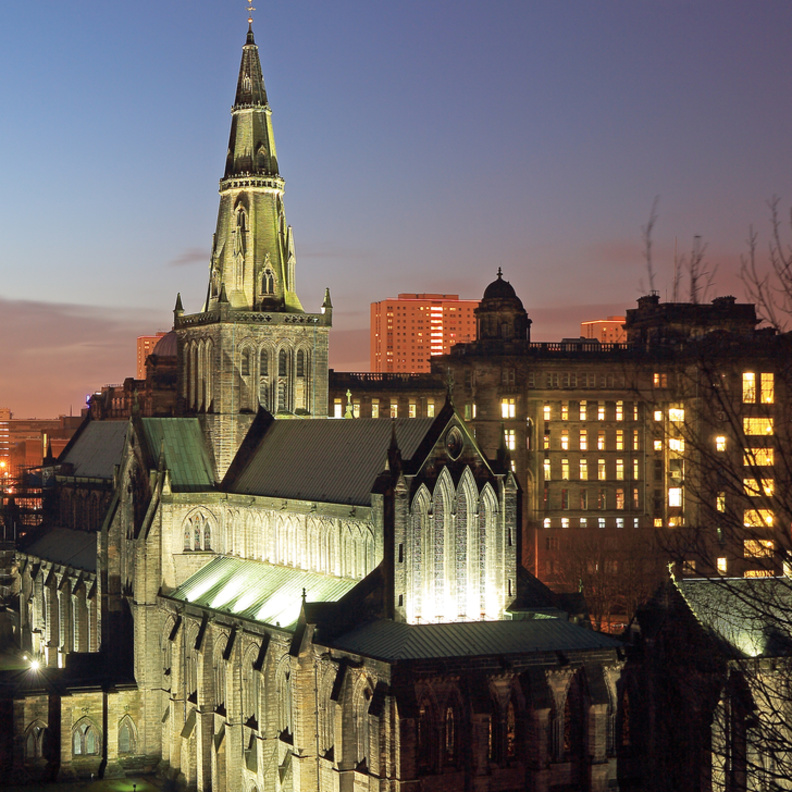  كاتدرائية غلاسكو وأفق بعد غروب الشمس