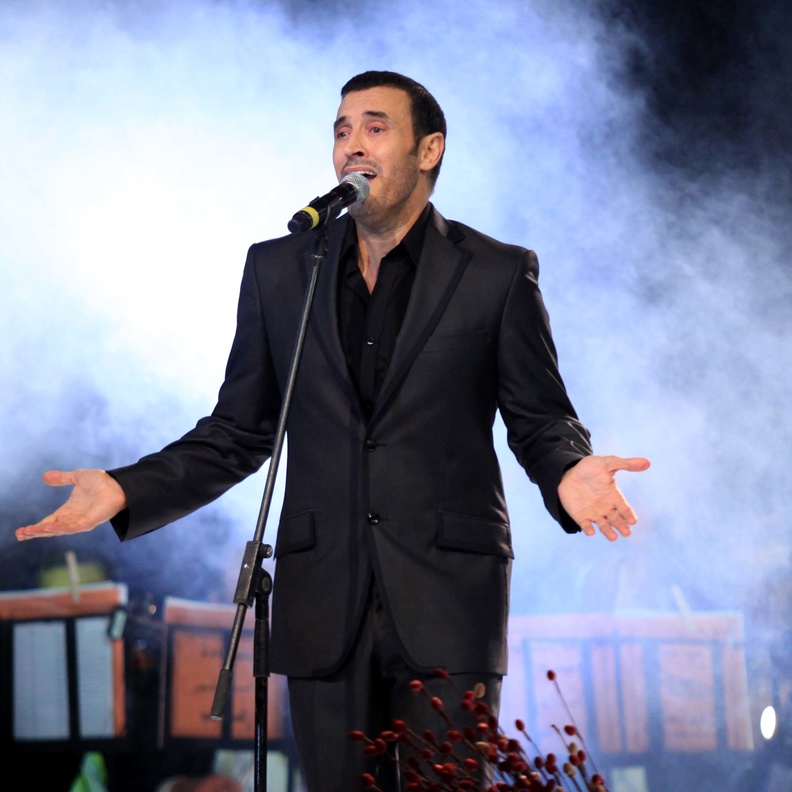 كاظم الساهر يلتقي بشقيقته..اين؟