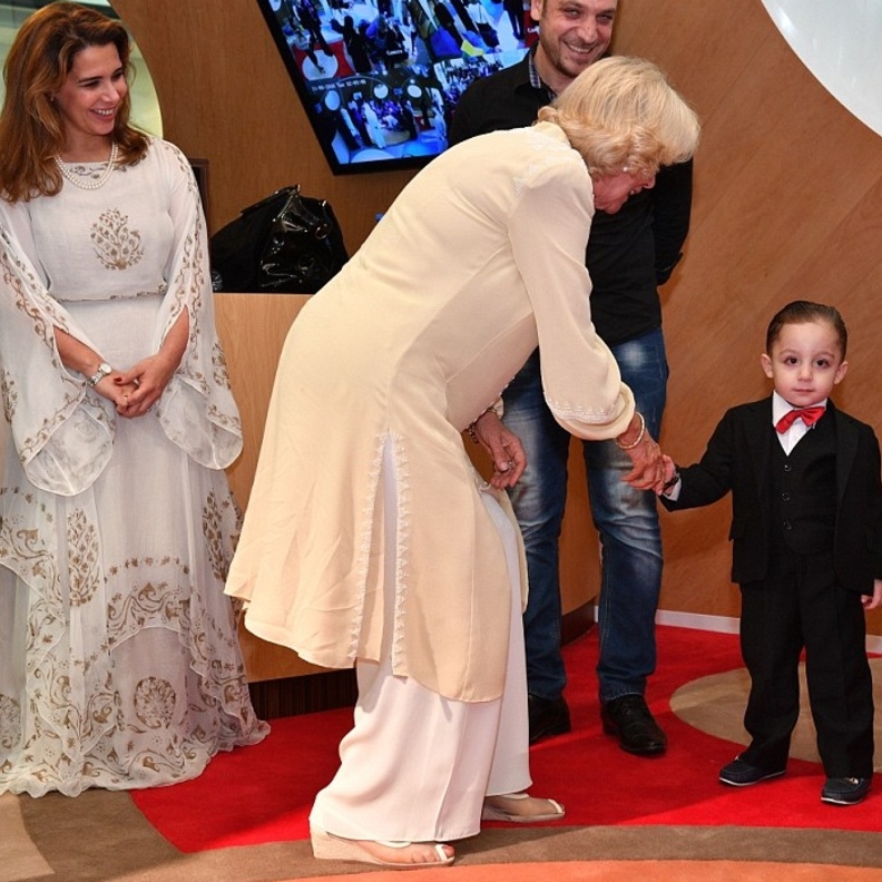 كاميلا دوقة كورنوال والأميرة هيا تزوران مستشفى الجليلة