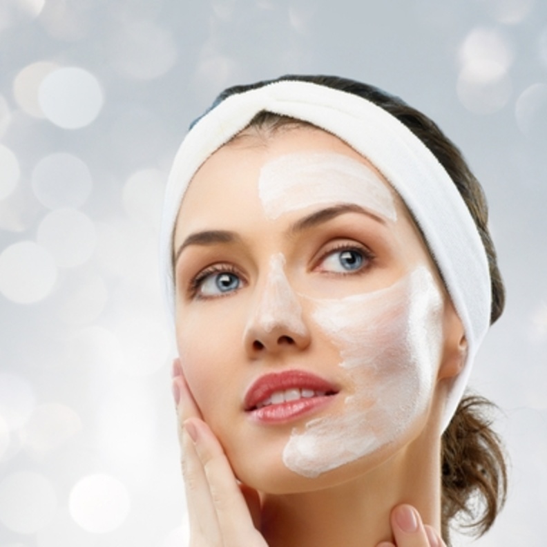 كريم الإضاءة يزيد من اشراقة البشرة