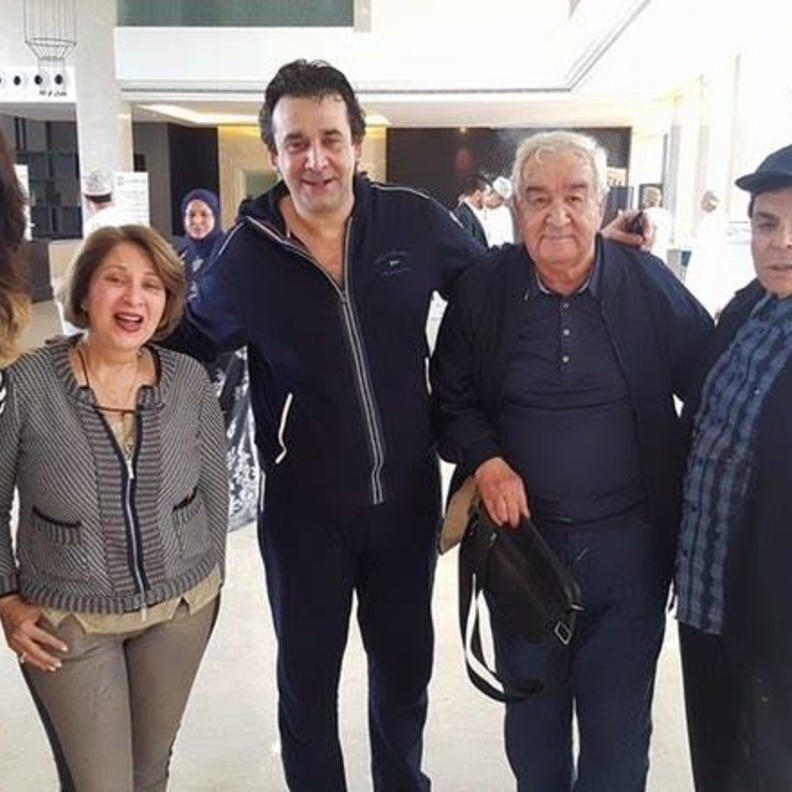 هل اصبح  كريم عبد العزيز بدينا!