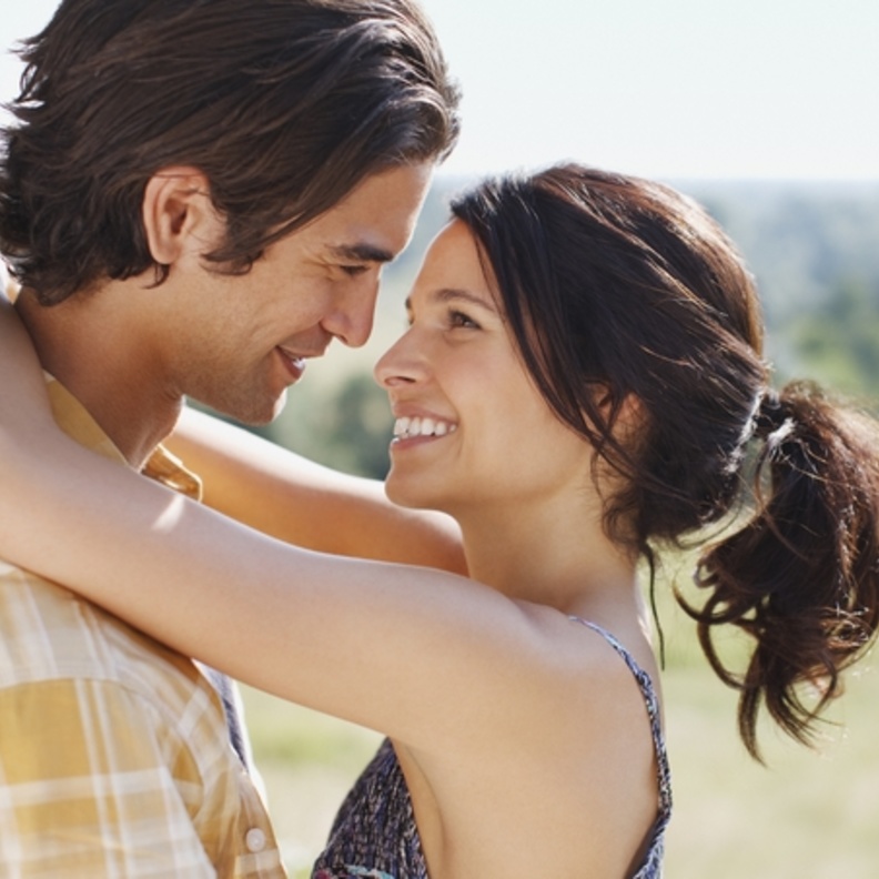 كن كذلك وستكون الاقرب الى قلب انثاك