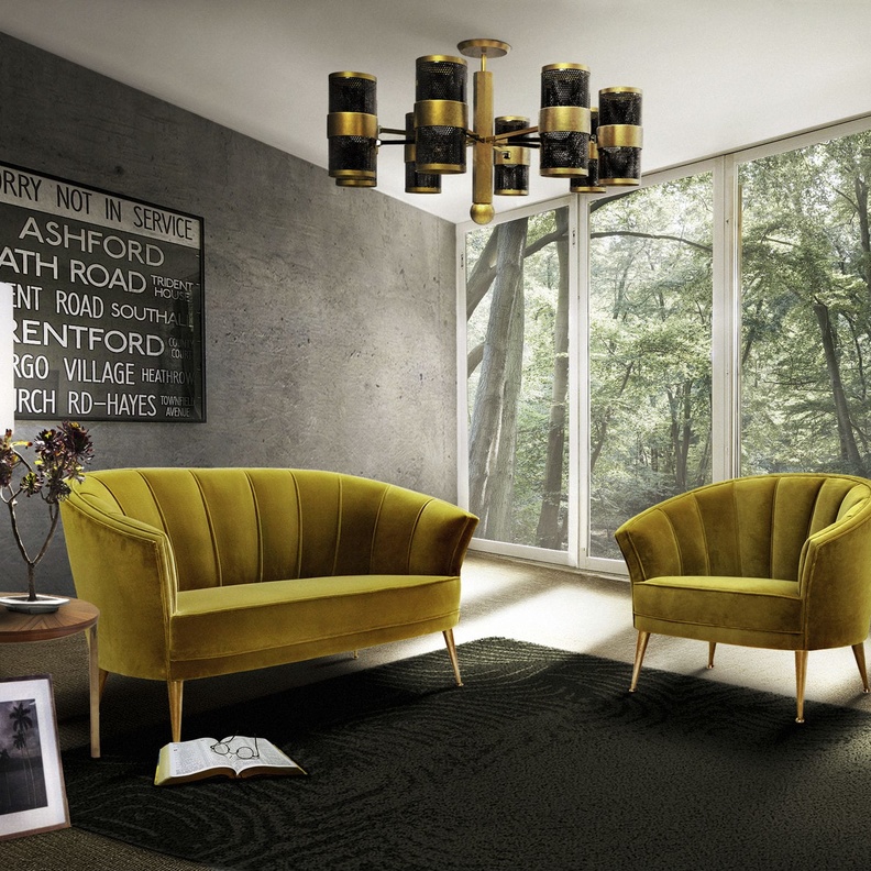 كنب و كرسي من المخمل يتألق باللون الأصفر الغامق