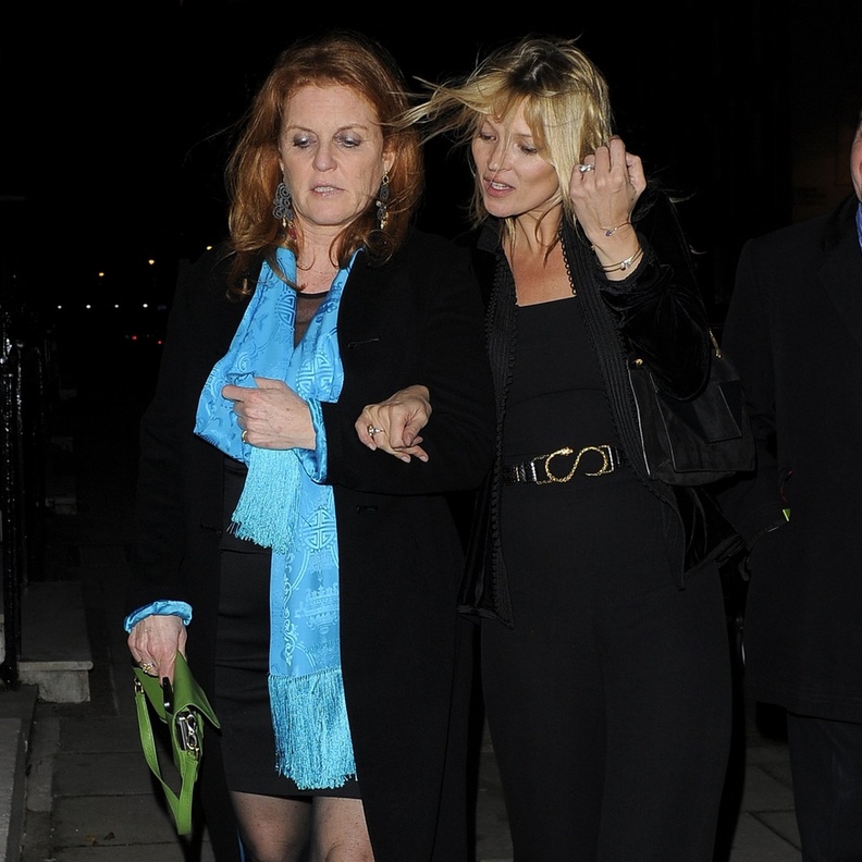 كيت موس و دوقة يورك ذهبتا في رحلة إلى اليونان