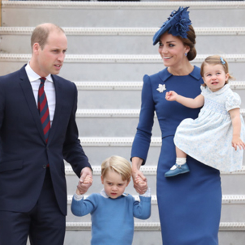 كيت ميدلتون وصلت كندا في قمة الاناقة