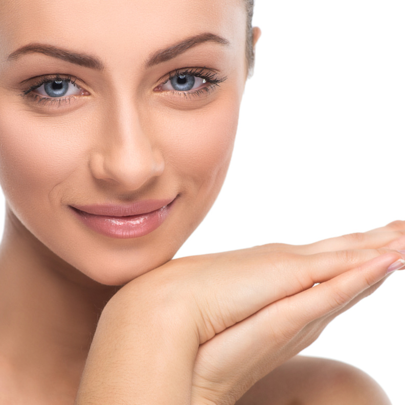 كيف يضفي السيروم نضارة خاصة على بشرتك؟