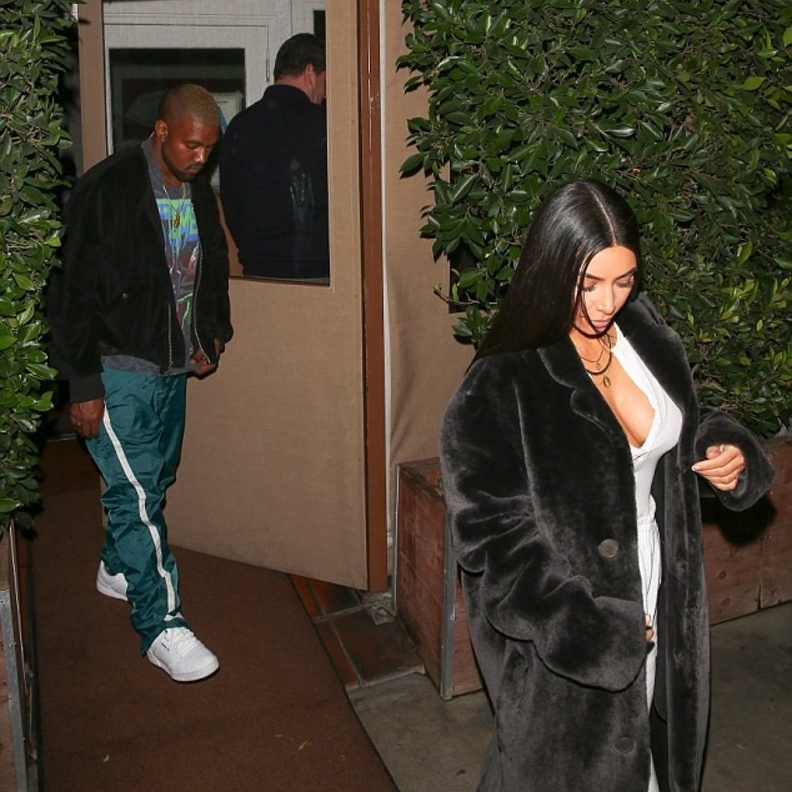 كيم كاردشيان بإطلالتها الأولى بعد غياب