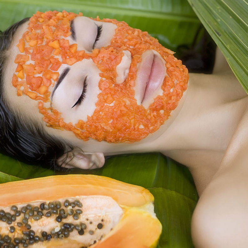 لبشرة بيضاء نقية اختاري فاكهة البابايا 