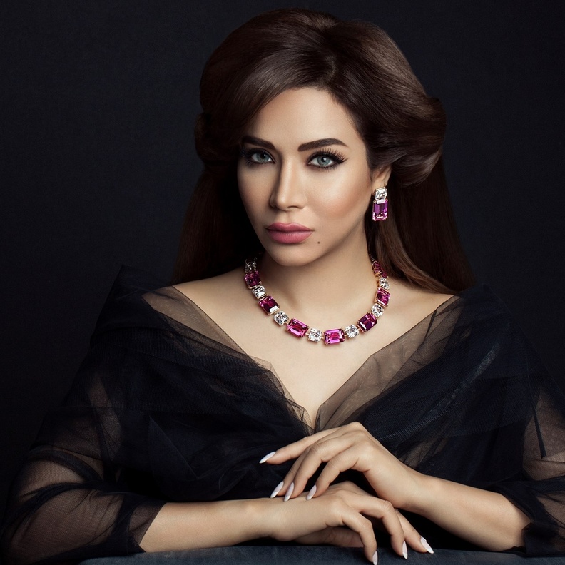 لجين عمران تعشق الماكولات البحرية خصوصا سمك السلمون