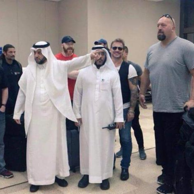 لحظة وصول الاعبين لمطار جده 