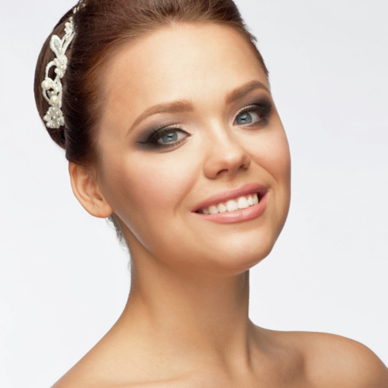 للعروس آيلاينر خاص بها