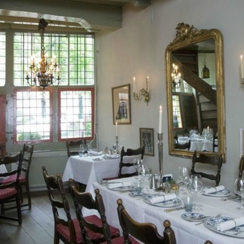 لمسة تاريخية في De Silveren Spiegel