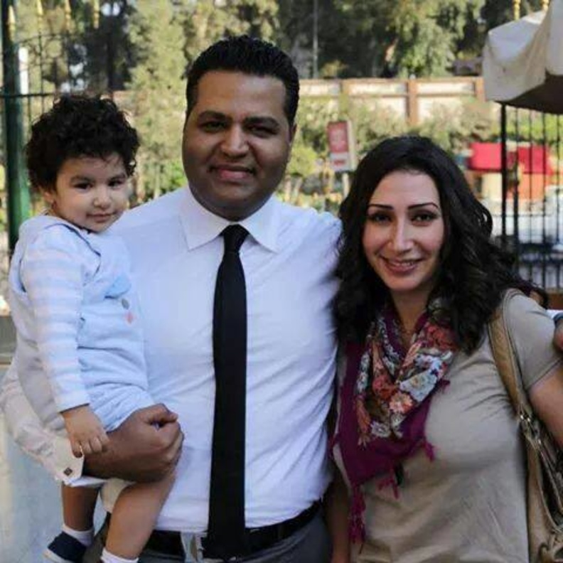  لمياء وزوجها وابنها