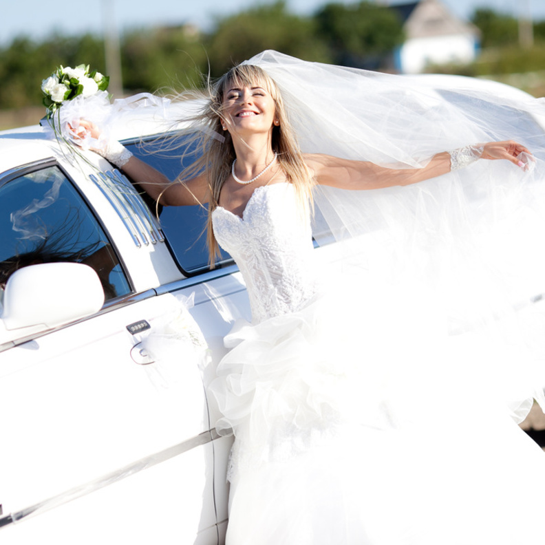 معلومات ضرورية  قبل تأجير ليموزين لحفل زفافك