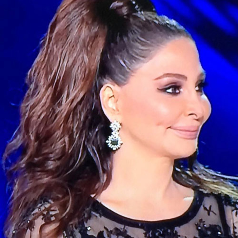 ما رأيكِ بإطلالتها