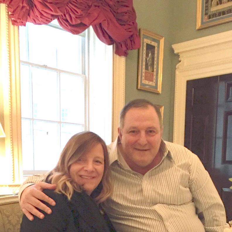 محاور المشاهير عدنان الكاتب مع سارة بورتون