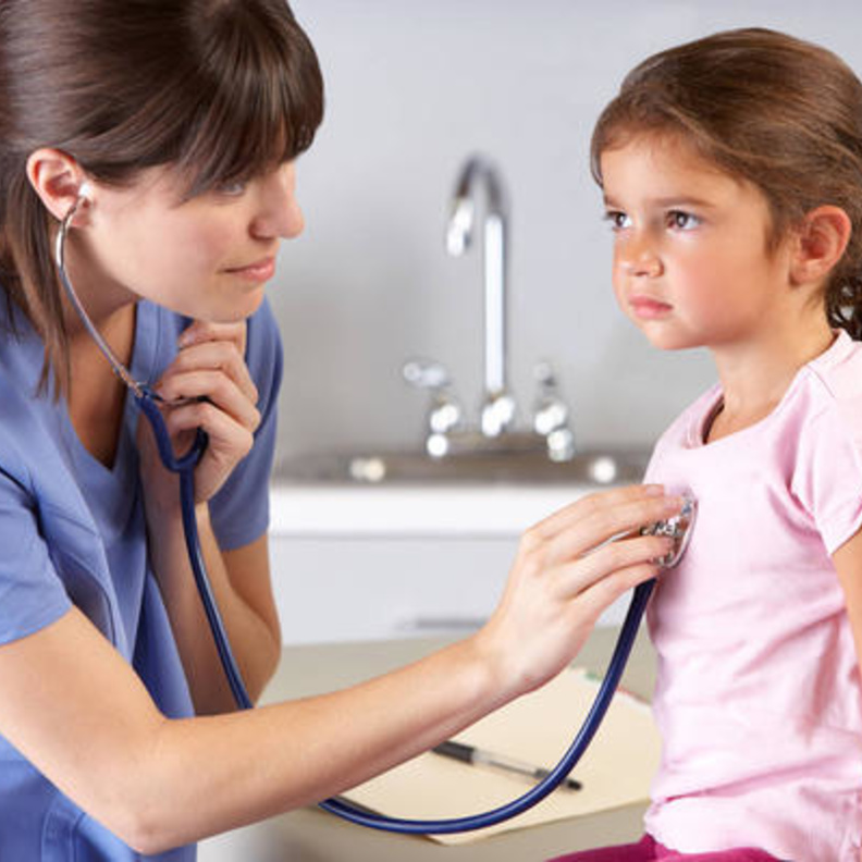 مخاطر مساحيق الغسيل على الطفل