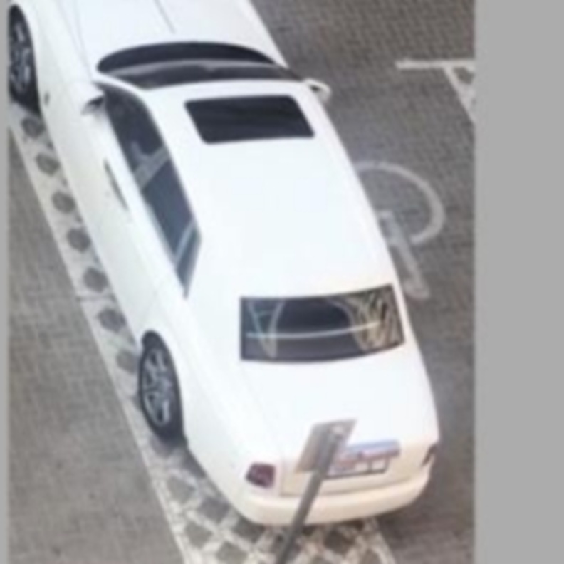 مخالفة مرورية لصاحب رقم السيارة 5D دبي