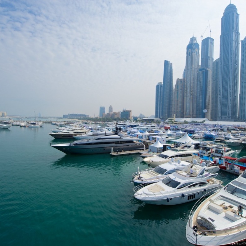 الحبس والغرامة لمتهمي "يخت مرسى دبي"