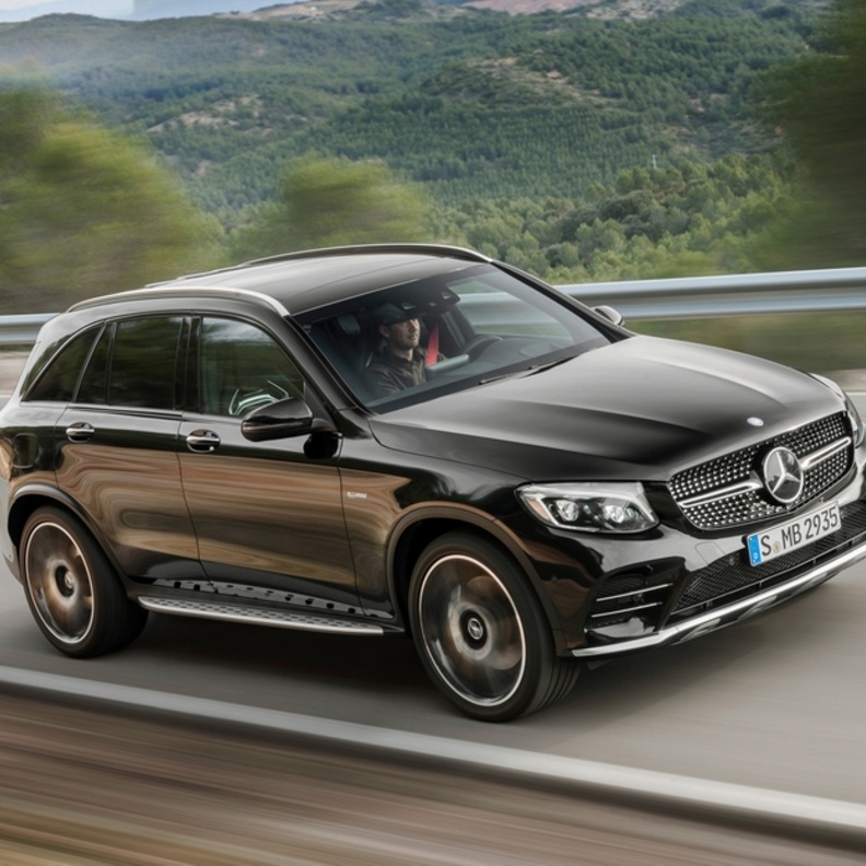 مرسيدس تنافس بورش و بنتلي بسيارة رباعية جديدة