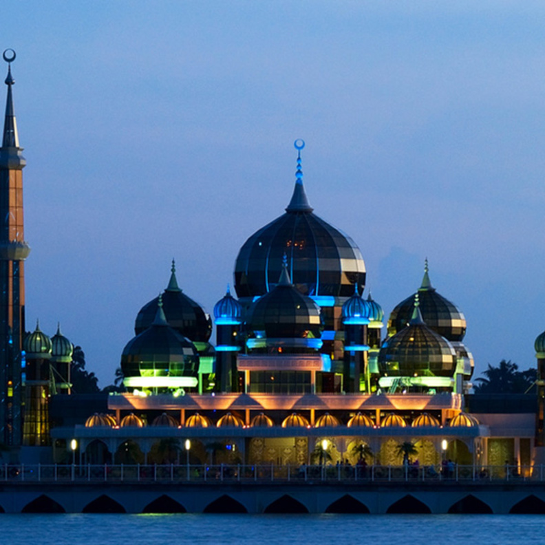 مسجد الكريستال في كوالالمبور