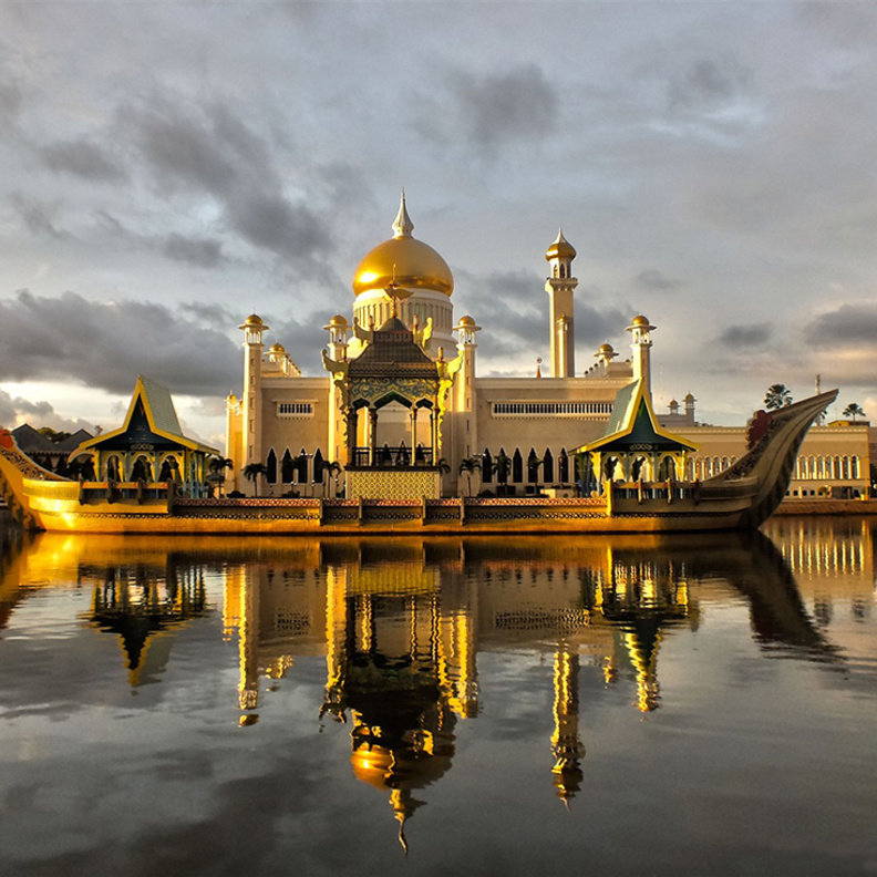 جامع الشيخ زايد في أبوظبي