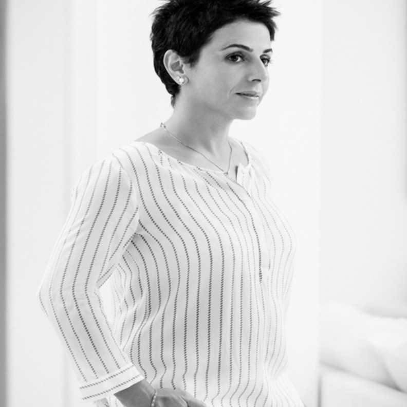 مصممة علامة جاسمين ناي رولى حماده 