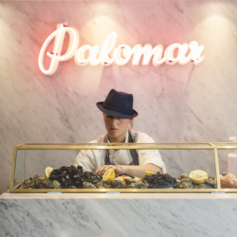 مطعم  The Palomar