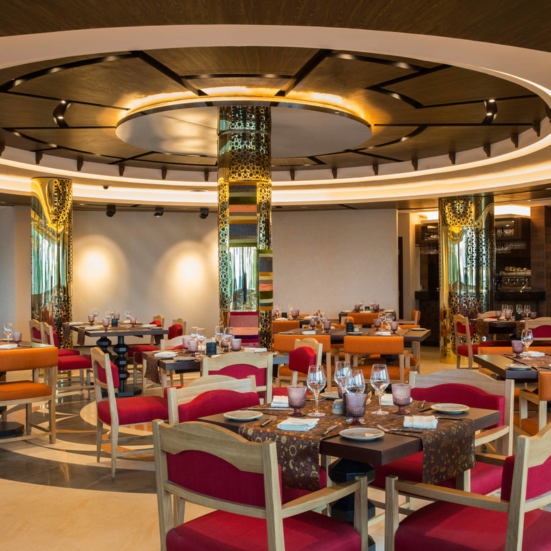 مطعم نايا الهندي من أحدث مطاعم جميرا بيتش هوتيل