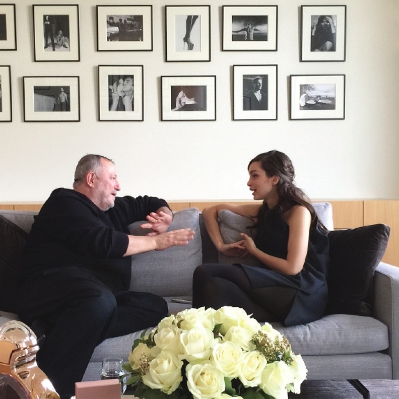 مع الزميل عدنان الكاتب