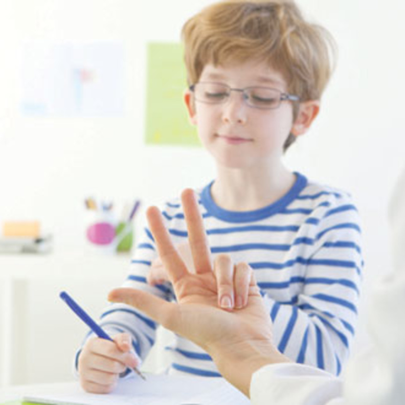 معالجة الخرس الاختياري بالعلاج السلوكي المعرفي