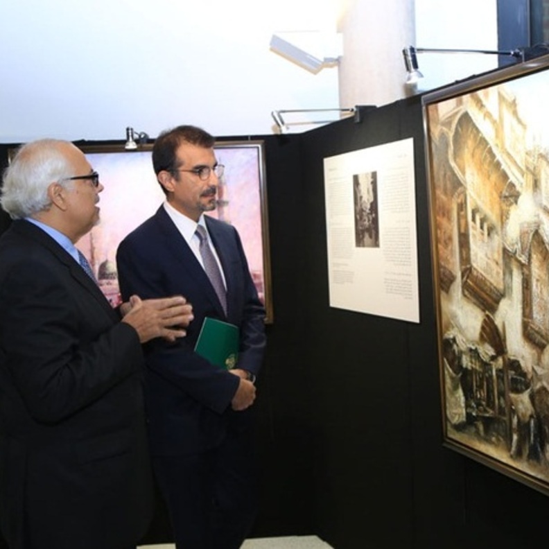 جانب من المعرض