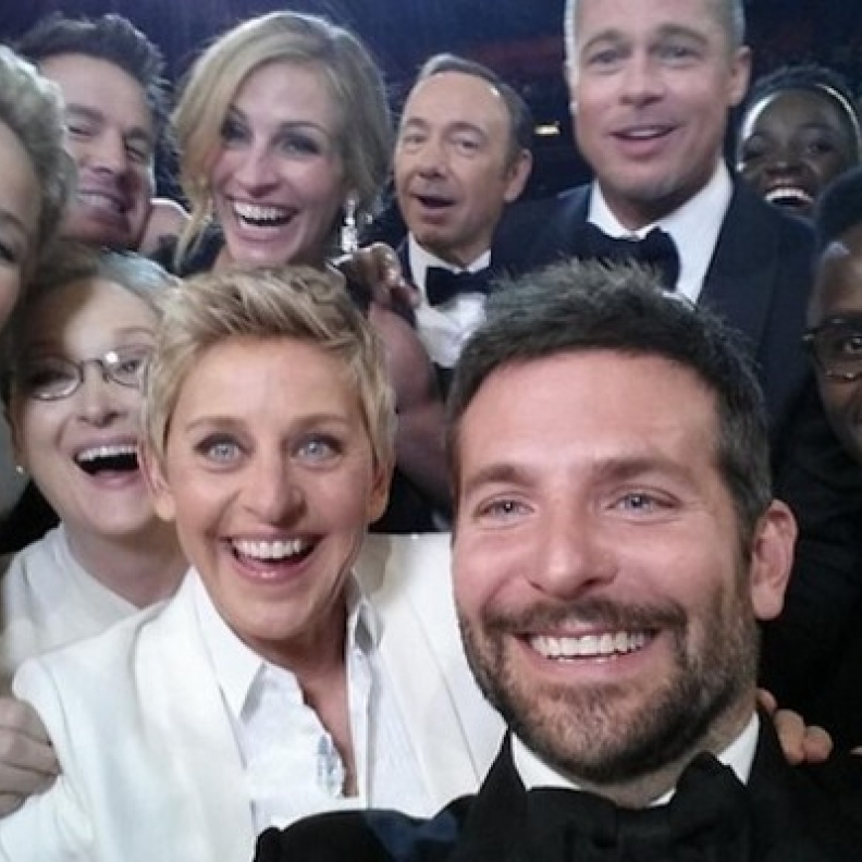 مقدمة الحفل Ellen DeGeneres