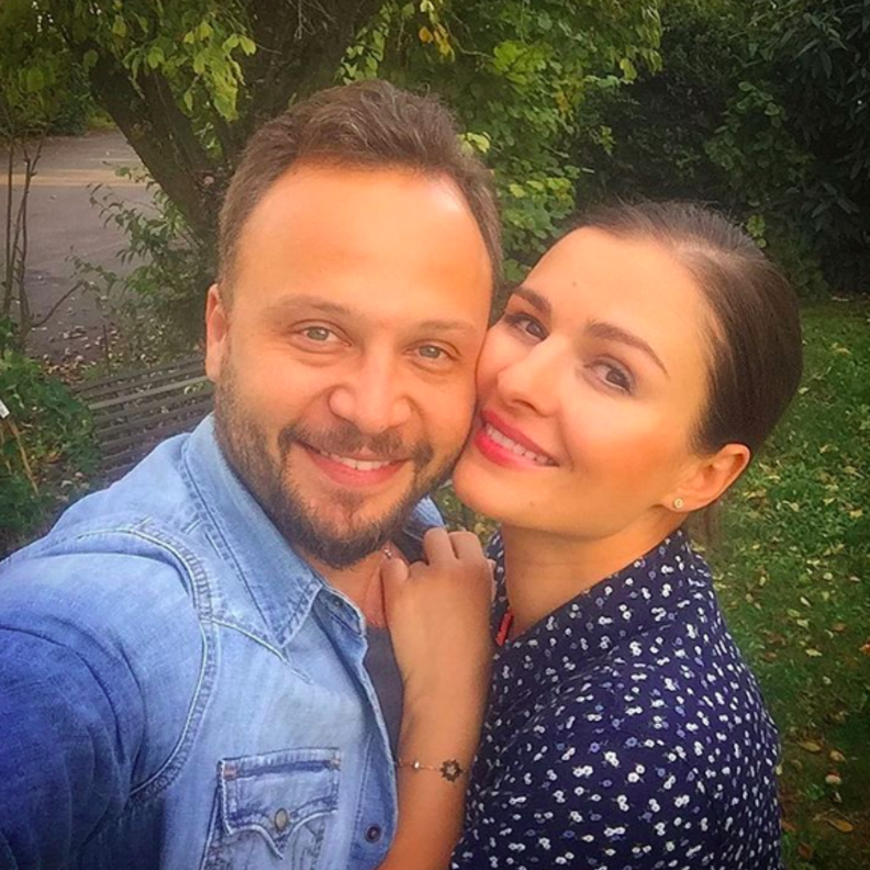 مكسيم خليل وزوجته سوسن ارشيد