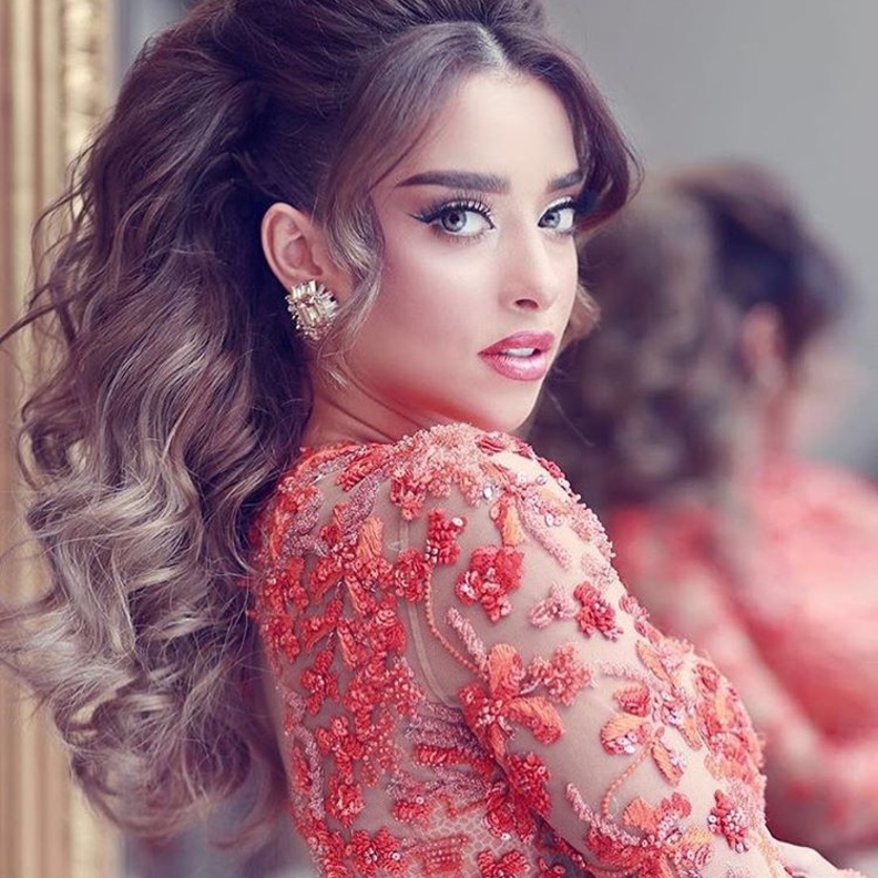 مكياج ساحر للجميلة بلقيس