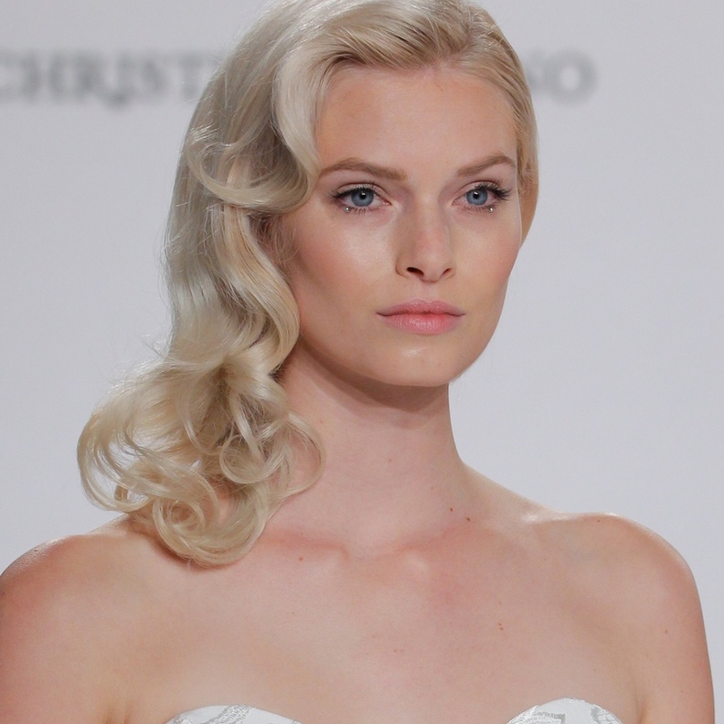 مكياج عروس ناعم مع الشفايف الطبيعية