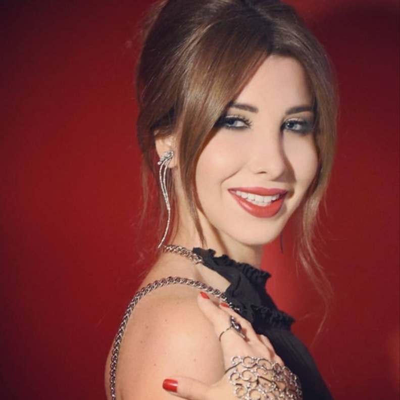 كريستيان لوبوتان Christian Louboutin Loubilaque Lip Lacquer 