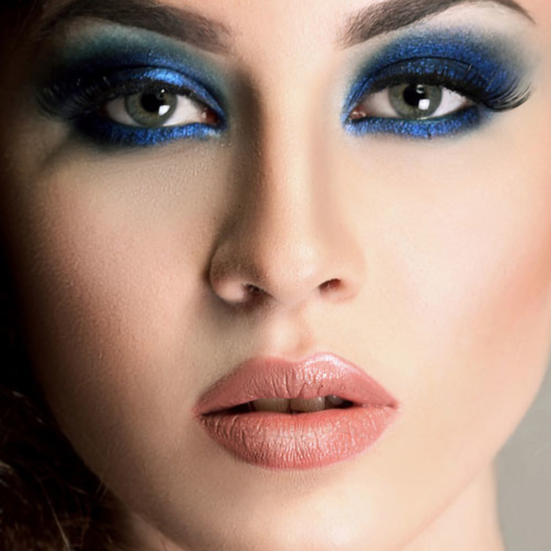 مكياج خاص للعروس على الشاطئ