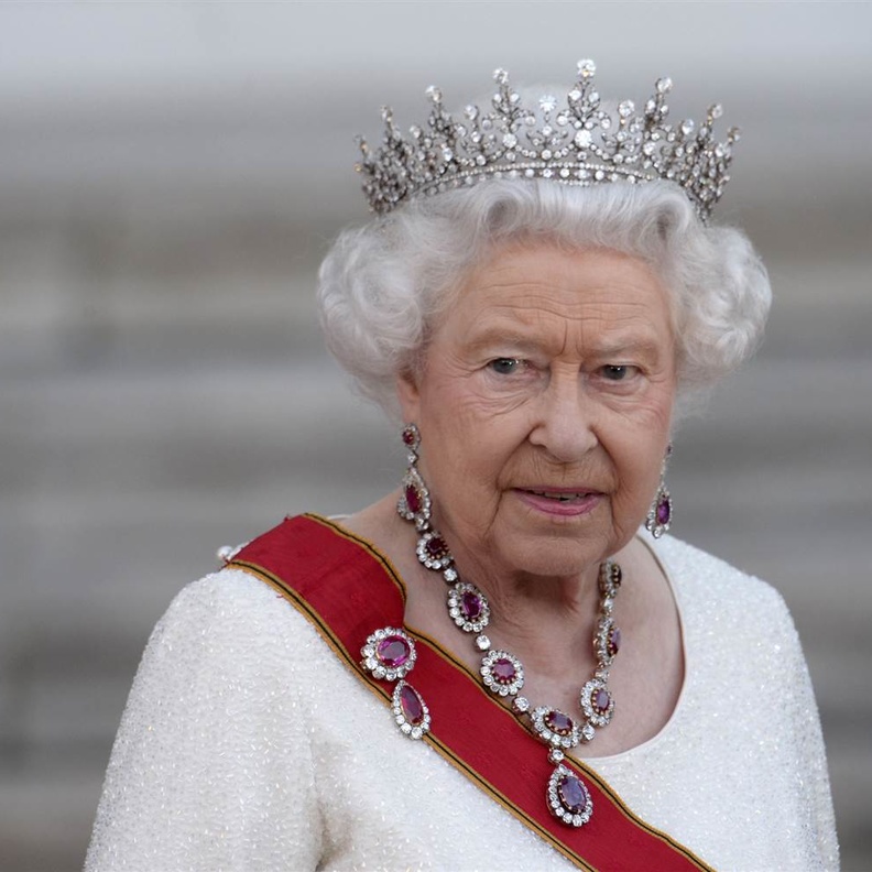 ملكة بريطانيا تغيب عن قداس أعياد الميلاد