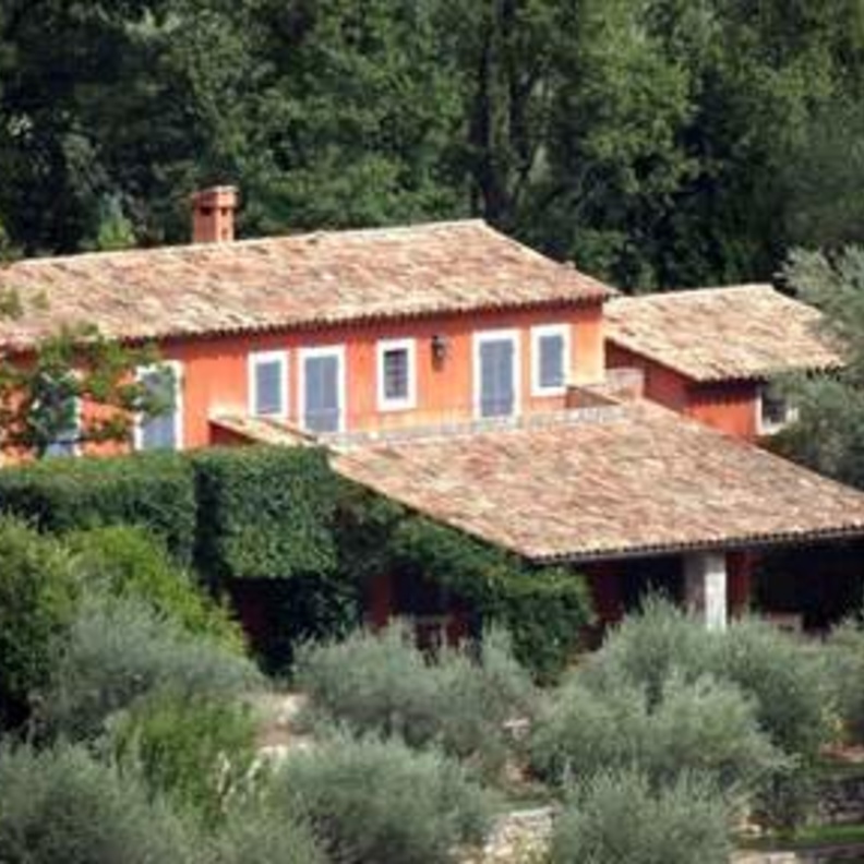 منزل Les Romarins