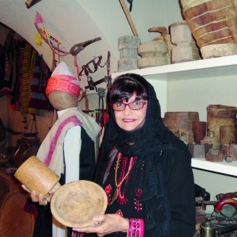 منيرة السناني