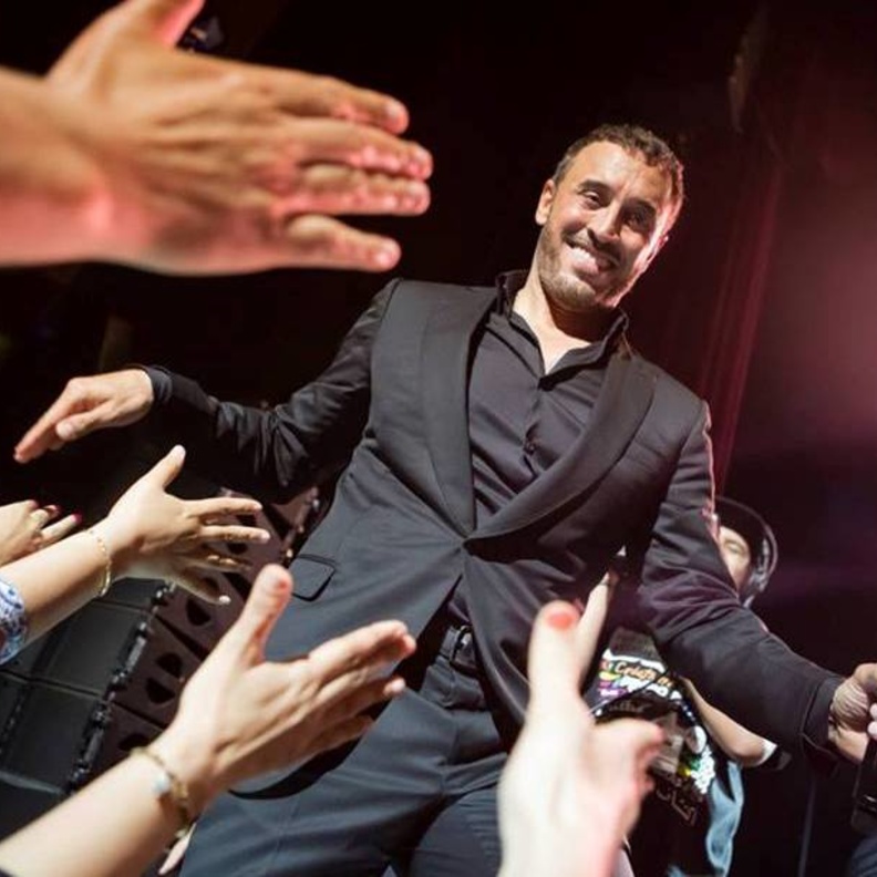 الجمهور المغربي يعبر عن محبته لكاظم الساهر