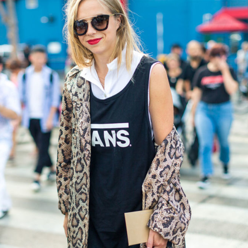 موضة اقمشة النمر مع الجميلة Chloe King