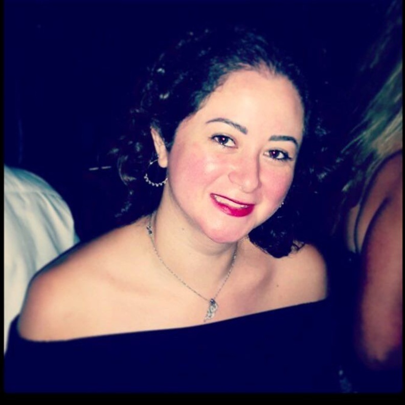 مي نور الشريف تتباهى برشاقتها